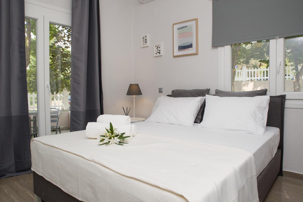 Palio Grey Apartments PalaiónTsiflíkion エクステリア 写真
