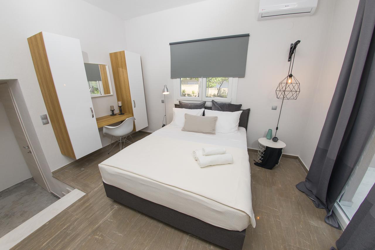 Palio Grey Apartments PalaiónTsiflíkion エクステリア 写真
