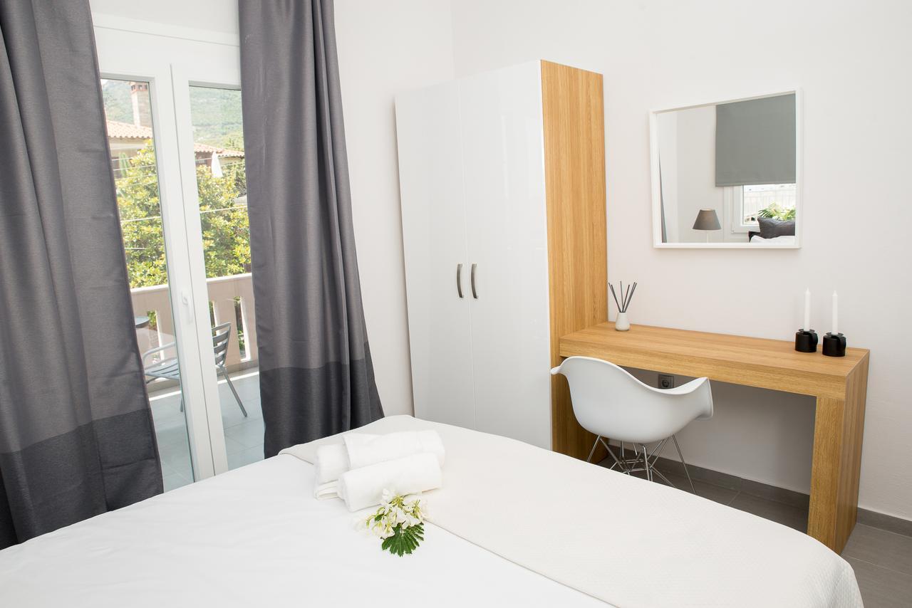 Palio Grey Apartments PalaiónTsiflíkion エクステリア 写真