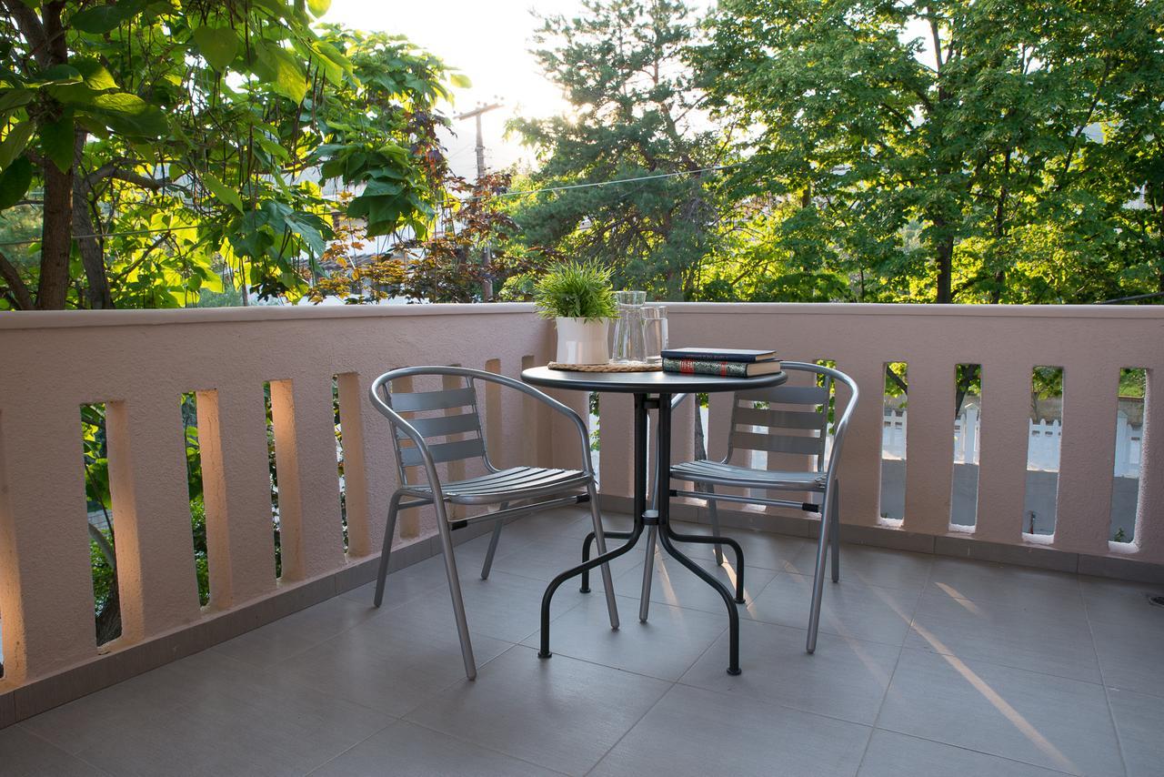Palio Grey Apartments PalaiónTsiflíkion エクステリア 写真